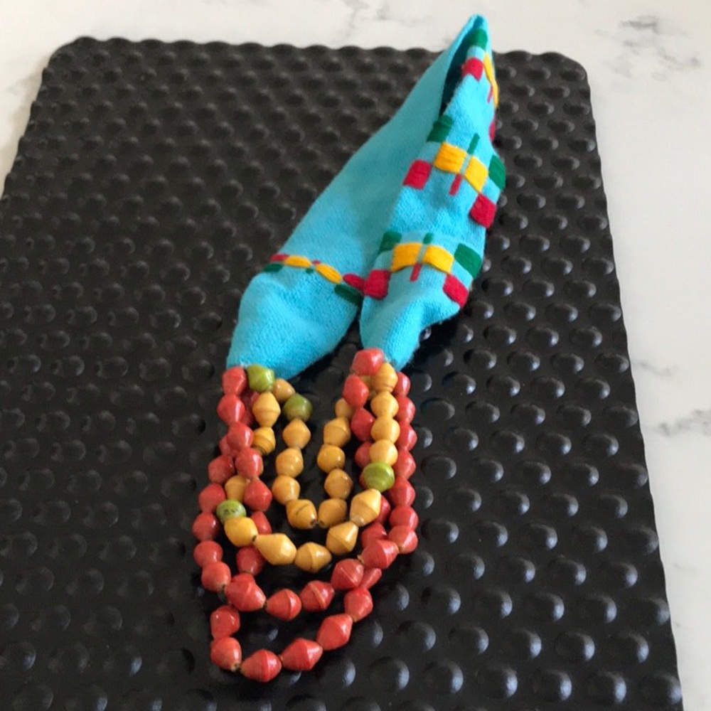 🎈Woven fabric and beaded necklace